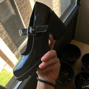 Soda Mary Jane heels